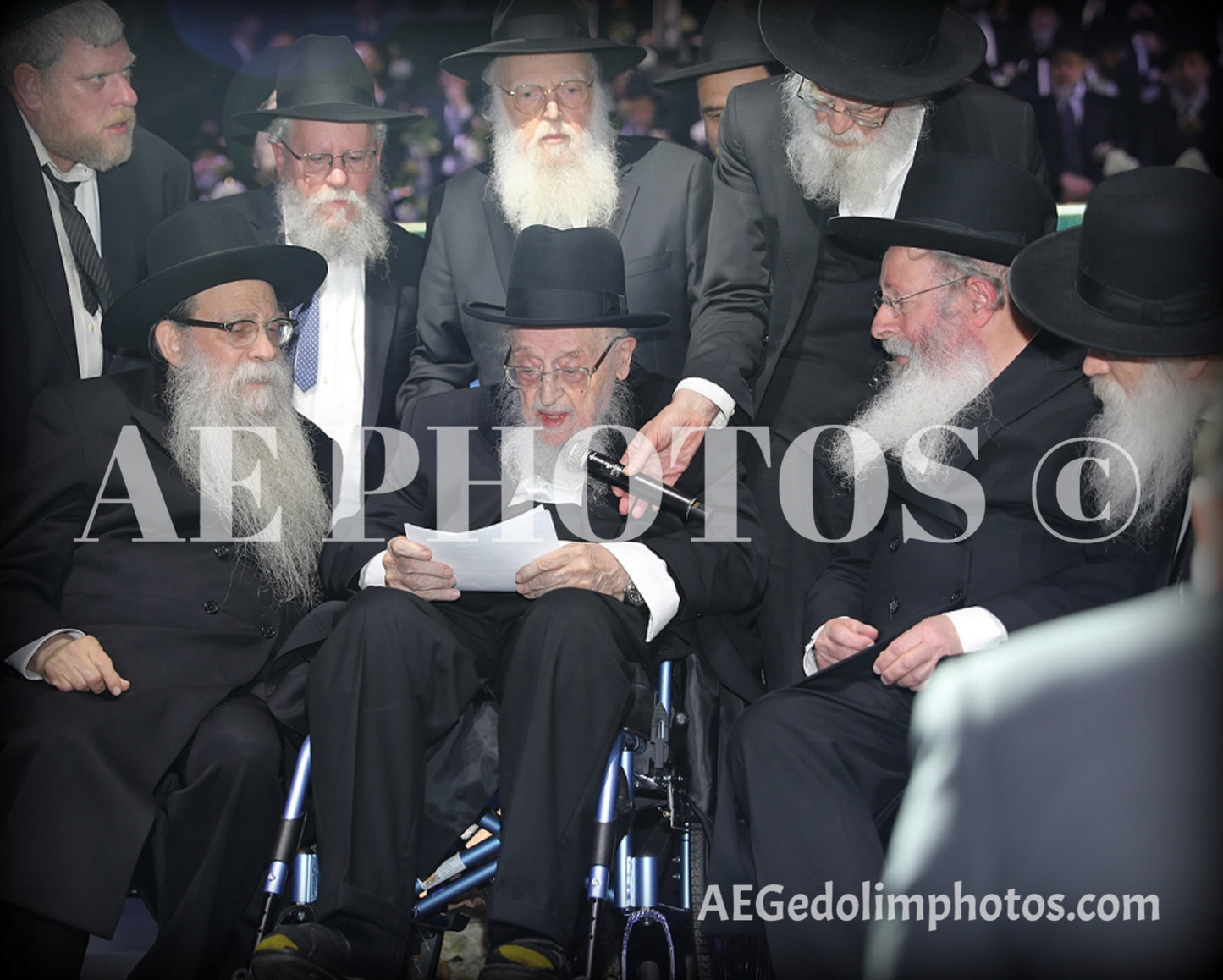 Rav Meir Tzvi Bergman speaking at Adirei HaTorah